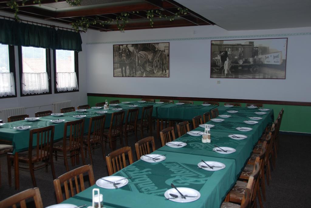 Hotel Probe Blansko Bagian luar foto